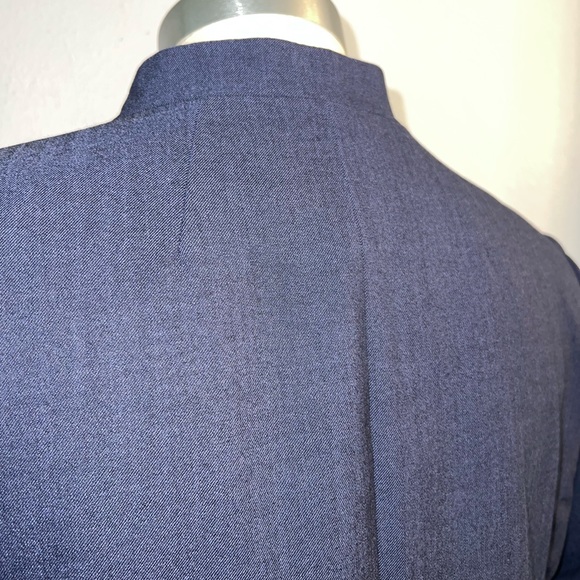 Banana Republic Long and Lean Navy Blue Blazer - Size 8 - Picture 5 of 7